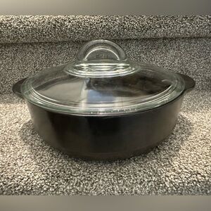 Pampered Chef Rockcroc Black Casserole with Glass Lid